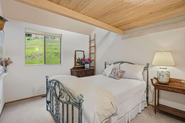 19118 Old Vineyard Road, Los Gatos, CA 95033