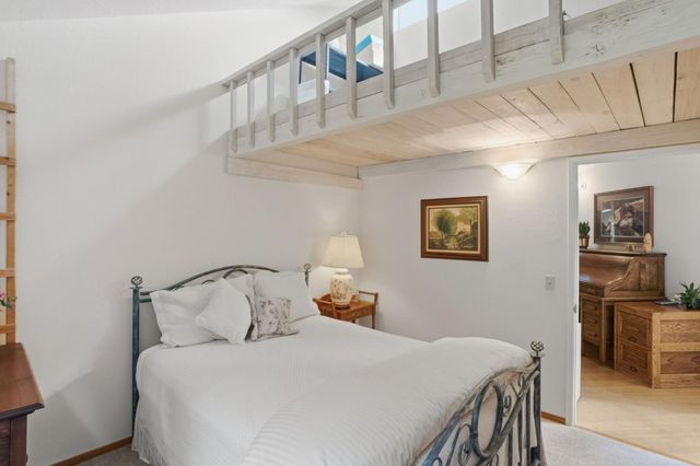 19118 Old Vineyard Road, Los Gatos, CA 95033