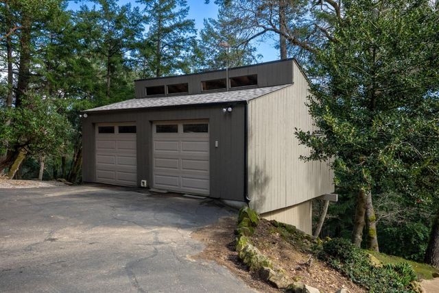 19118 Old Vineyard Road, Los Gatos, CA 95033