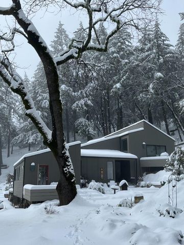 19118 Old Vineyard Road, Los Gatos, CA 95033