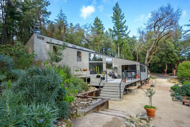 19118 Old Vineyard Road, Los Gatos, CA 95033