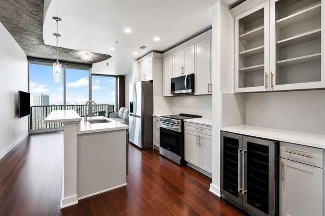 400 W Peachtree Street NW 2403, Atlanta, GA 30308