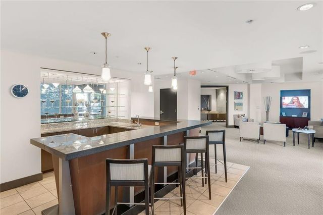 400 W Peachtree Street NW 2403, Atlanta, GA 30308