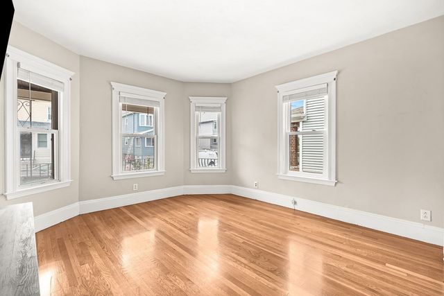 20 Bowen Ave 1, Medford, MA 02155