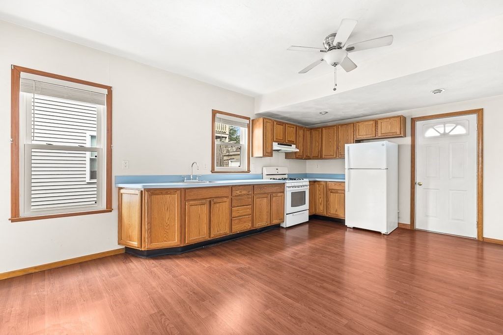 20 Bowen Ave 1, Medford, MA 02155