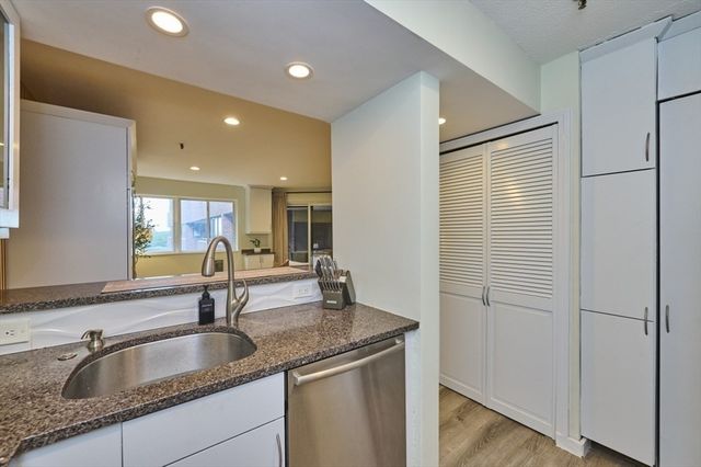 147 Kelton St 609, Boston, MA 02134