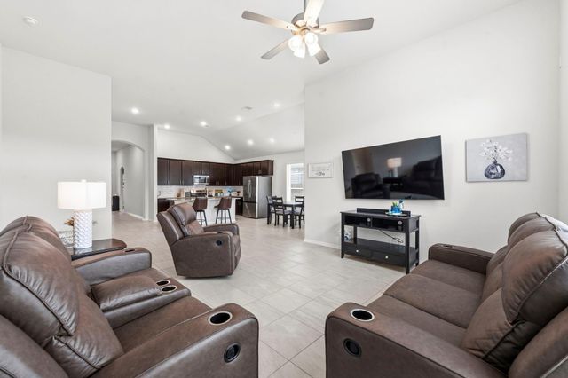814 White Pine Haven Lane, Crosby, TX 77532