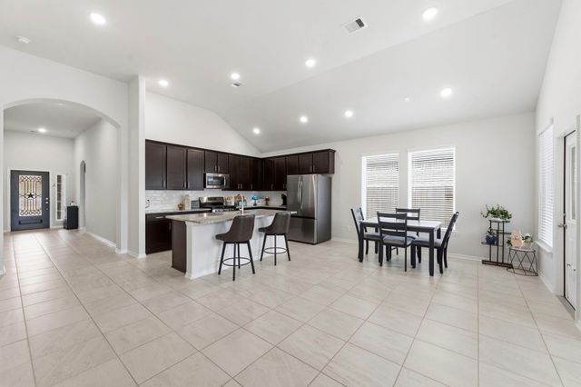 814 White Pine Haven Lane, Crosby, TX 77532