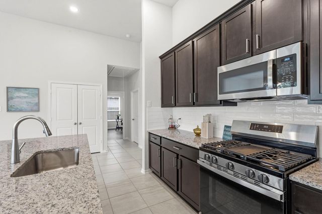 814 White Pine Haven Lane, Crosby, TX 77532