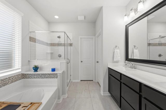 814 White Pine Haven Lane, Crosby, TX 77532
