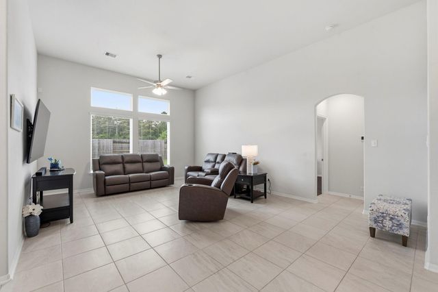 814 White Pine Haven Lane, Crosby, TX 77532