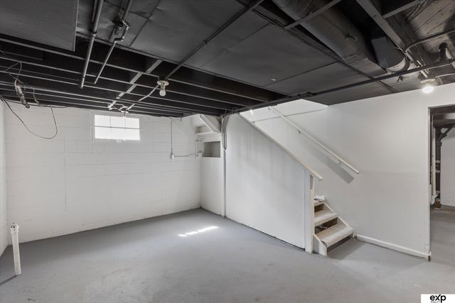 2208 N 60th Street, Omaha, NE 68104