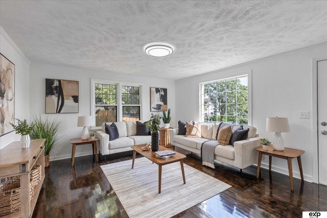 2208 N 60th Street, Omaha, NE 68104