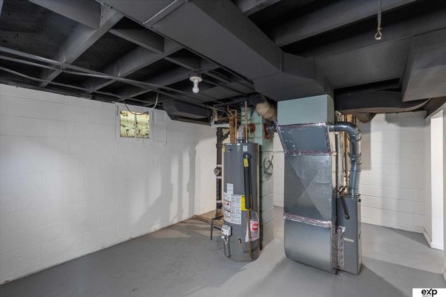 2208 N 60th Street, Omaha, NE 68104