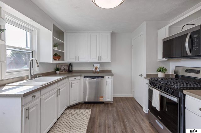 2208 N 60th Street, Omaha, NE 68104