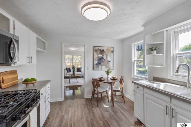 2208 N 60th Street, Omaha, NE 68104