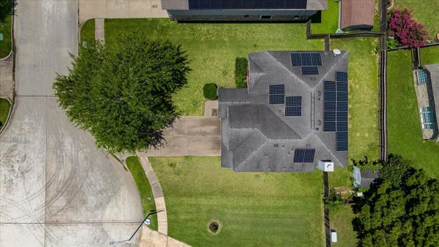 8010 Fox Street Street, Baytown, TX 77523