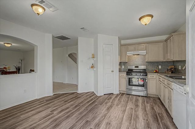 8010 Fox Street Street, Baytown, TX 77523
