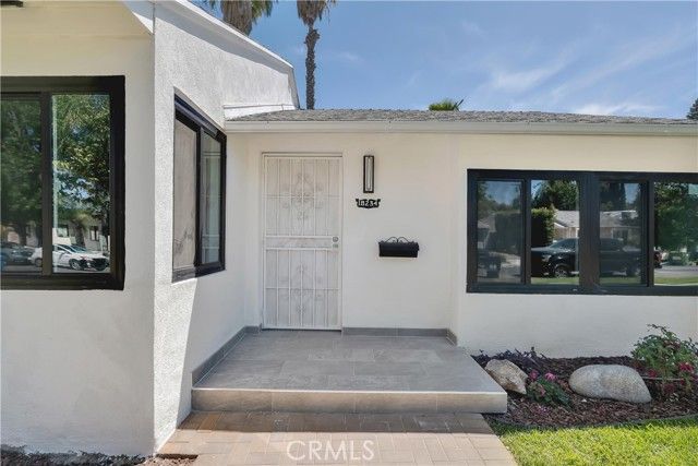 18234 Sugarman Street, Tarzana (los Angeles), CA 91356