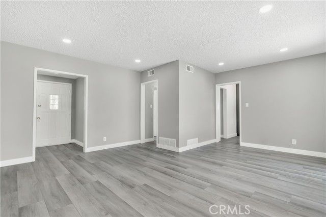 18234 Sugarman Street, Tarzana (los Angeles), CA 91356