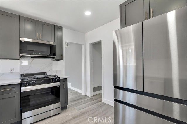 18234 Sugarman Street, Tarzana (los Angeles), CA 91356