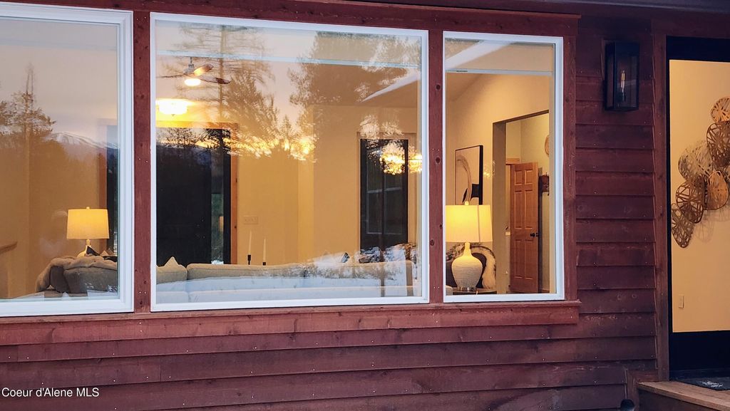 672 Hopkins RD, Sandpoint, ID 83864 photo 3