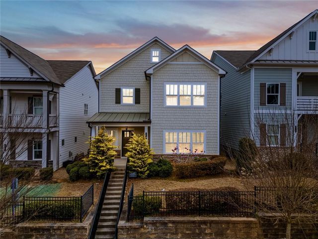 1763 Stone Hedge NW Drive, Atlanta, GA 30318