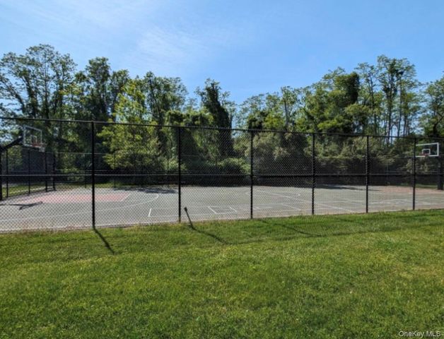 1 Thrush Path, Coram, NY 11727
