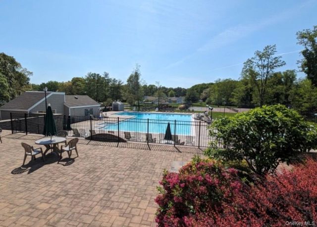 1 Thrush Path, Coram, NY 11727