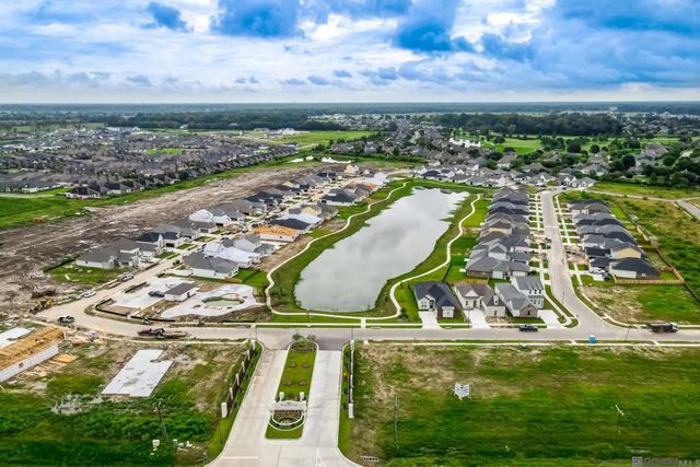 3104 Creekmere Ln, Saint George, LA 70810