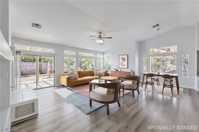 7411 Bridlehorne Avenue, Las Vegas, NV 89131