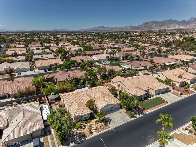 7411 Bridlehorne Avenue, Las Vegas, NV 89131