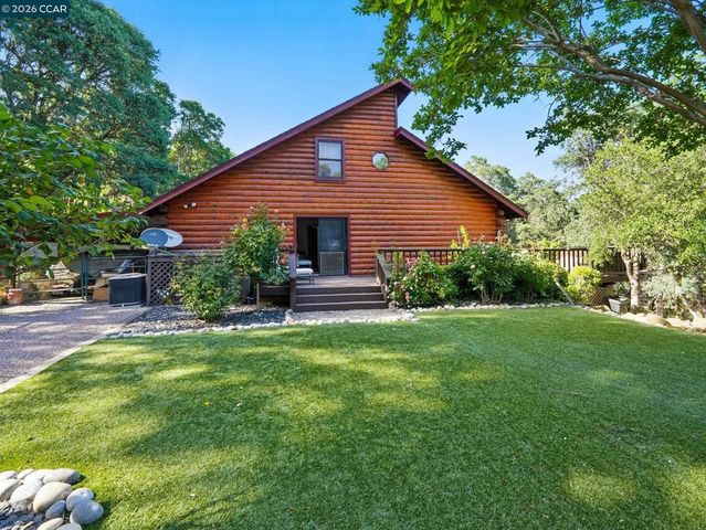 2000 Curry Canyon Rd, Clayton, CA 94517