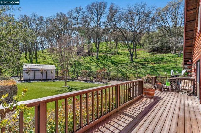 2000 Curry Canyon Rd, Clayton, CA 94517