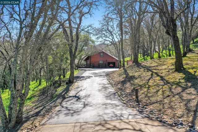 2000 Curry Canyon Rd, Clayton, CA 94517