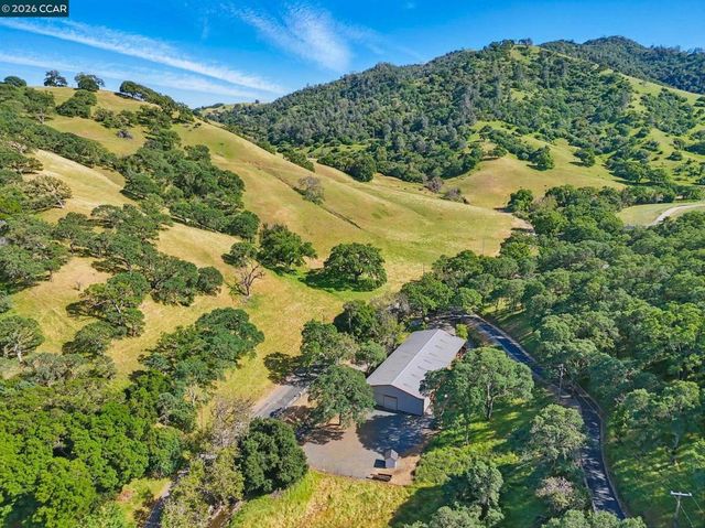 2000 Curry Canyon Rd, Clayton, CA 94517