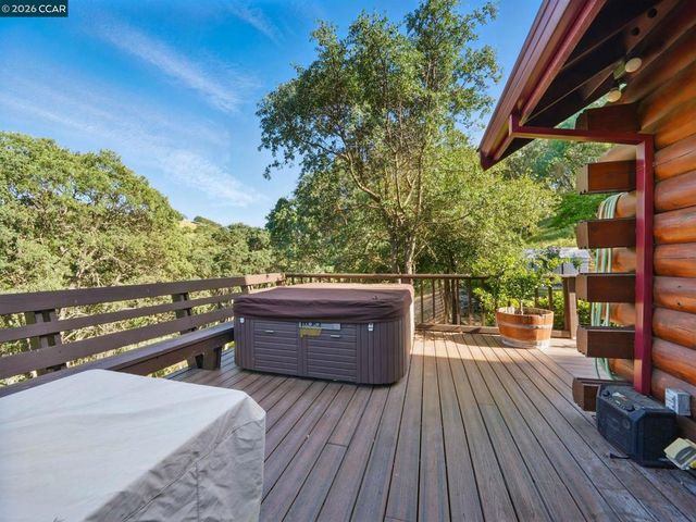 2000 Curry Canyon Rd, Clayton, CA 94517