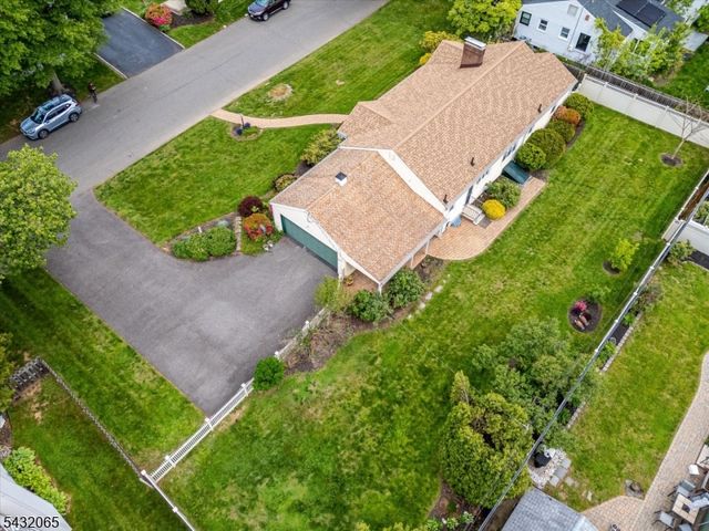 866 Crescent Dr, Rahway City, NJ 07065