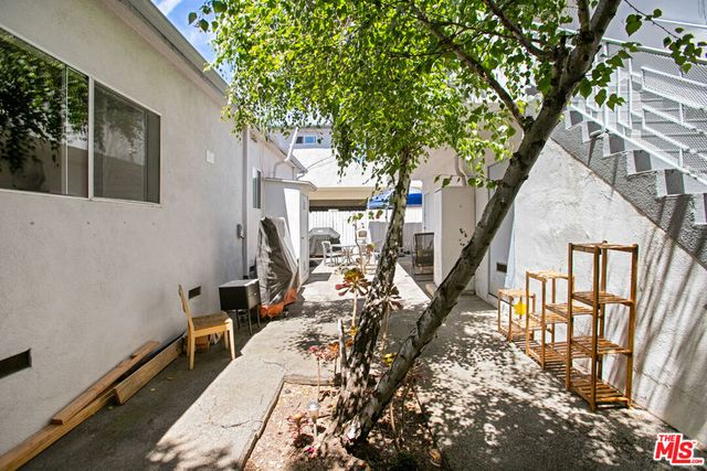 947 7th Street, Santa Monica, CA 90403