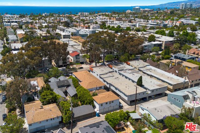947 7th Street, Santa Monica, CA 90403