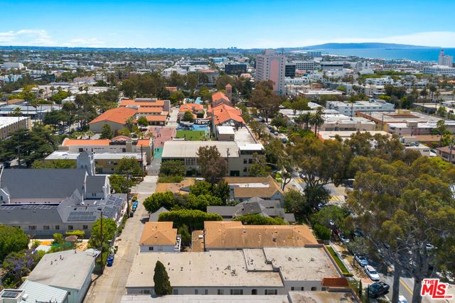 947 7th Street, Santa Monica, CA 90403