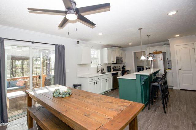 315 Pickett Circle, Vass, NC 28394