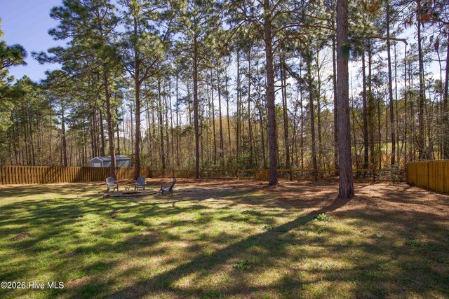 315 Pickett Circle, Vass, NC 28394