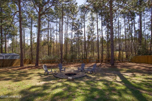 315 Pickett Circle, Vass, NC 28394