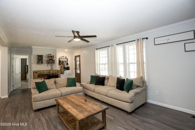 315 Pickett Circle, Vass, NC 28394