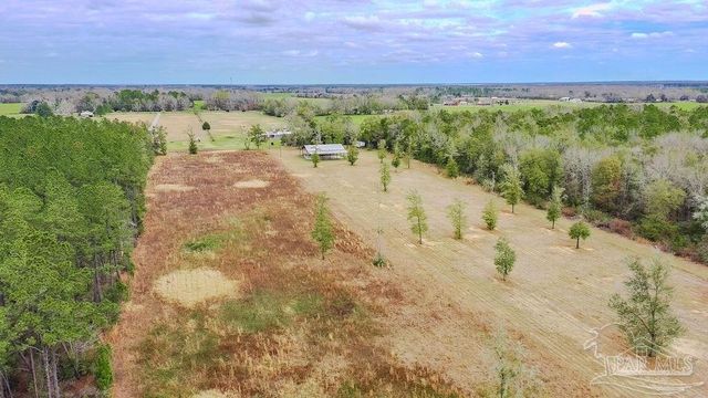 5S Chumuckla Hwy, Pace, FL 32571