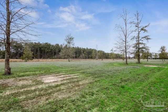 5S Chumuckla Hwy, Pace, FL 32571