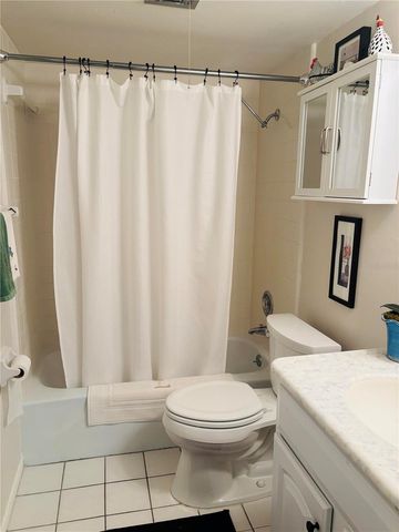 3711 ALMERIA AVENUE 3N, Sarasota, FL 34239