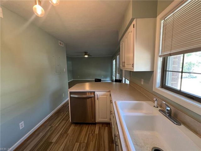 849 Baldwin Ave Apt 1B, Norfolk, VA 23517