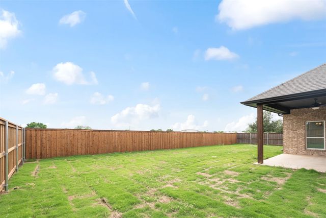 509 Limestone Circle, Mabank, TX 75147